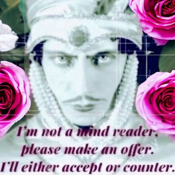 Poshmark Ambassador II | Heart & Hustle Winner | Top-Rated Seller | Fast Shipper - Picture 7 of 17